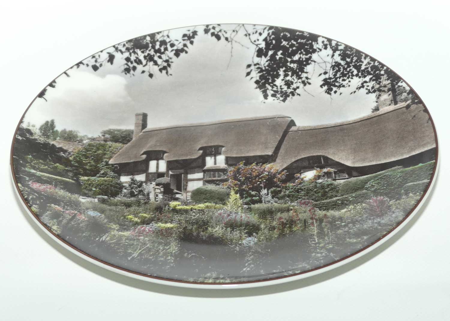Royal Doulton Historical Britain plate | Anne Hathaway's Cottage Shottery | TC1027