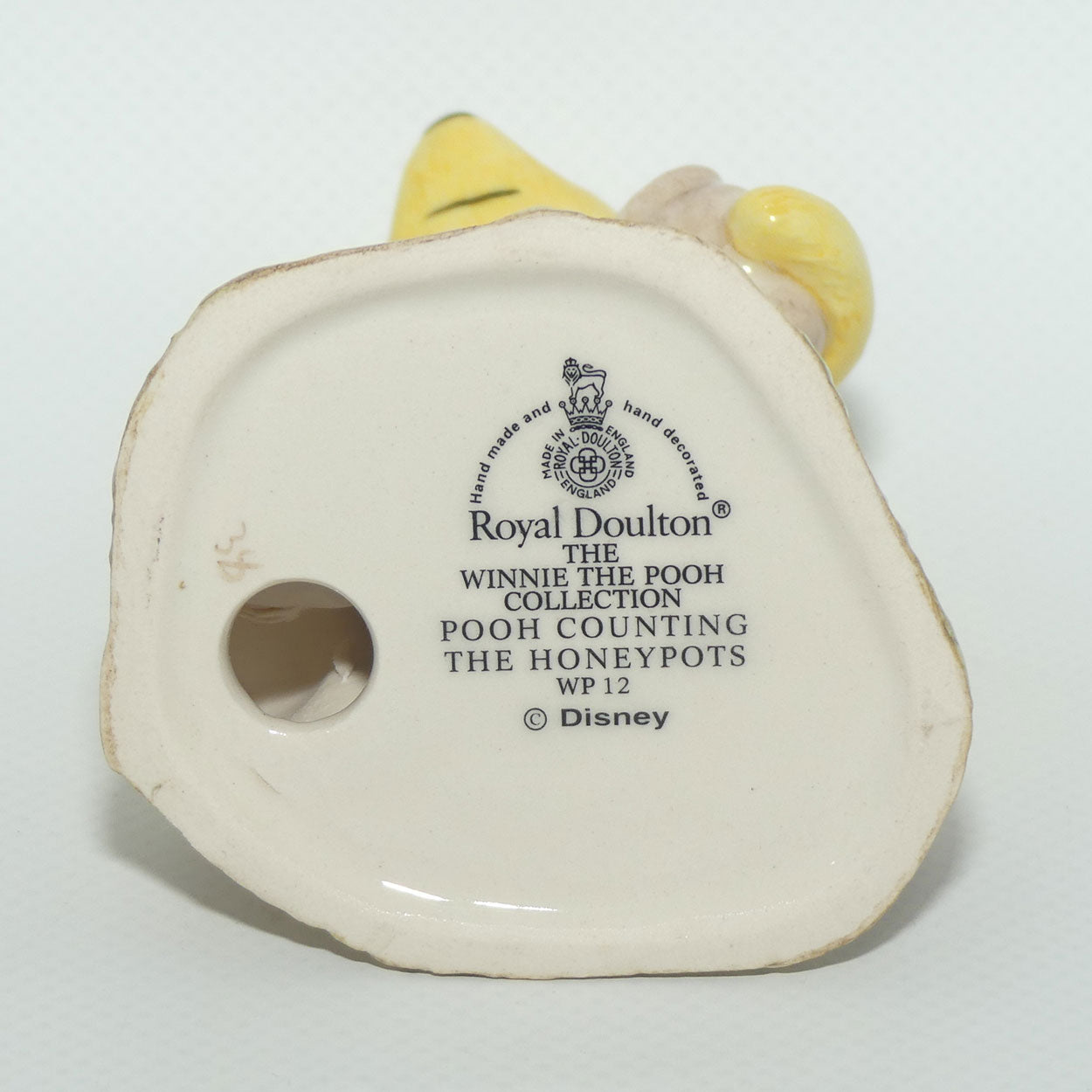 WP12 Royal Doulton Winnie the Pooh figure | Pooh Counting the Honeypots