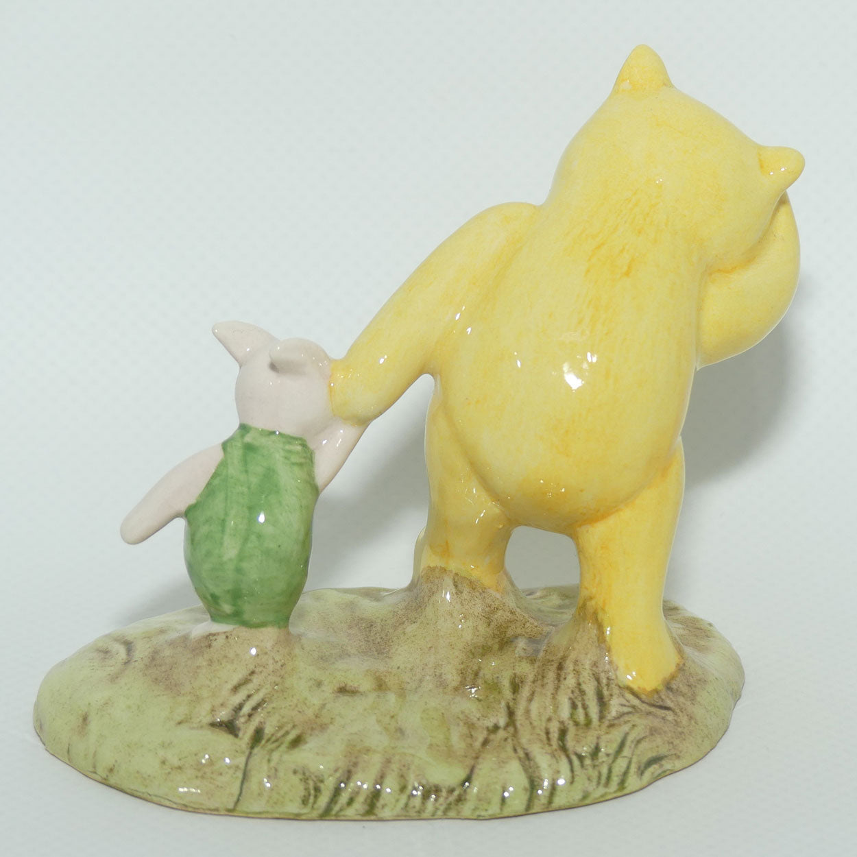 WP02 Royal Doulton Winnie the Pooh figure | Pooh and Piglet The Windy Day
