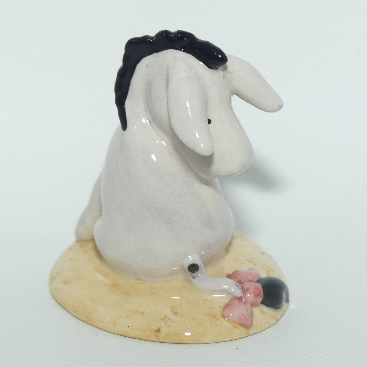 WP07 Royal Doulton Winnie the Pooh figure | Eeyore's Tail 