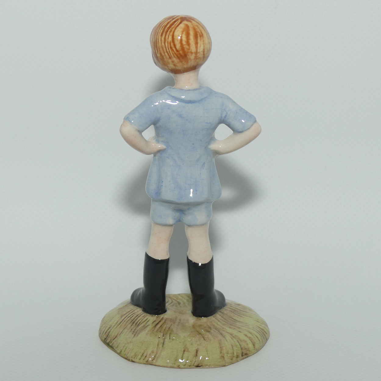 WP09 Royal Doulton Winnie the Pooh figure | Christopher Robin