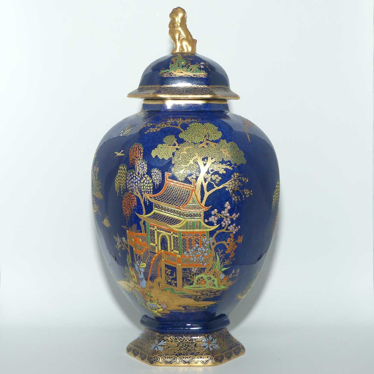 W & R Carlton Ware temple urn | Mikado pattern on Blue | 2728