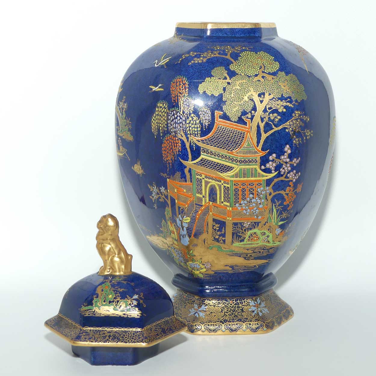W & R Carlton Ware temple urn | Mikado pattern on Blue | 2728