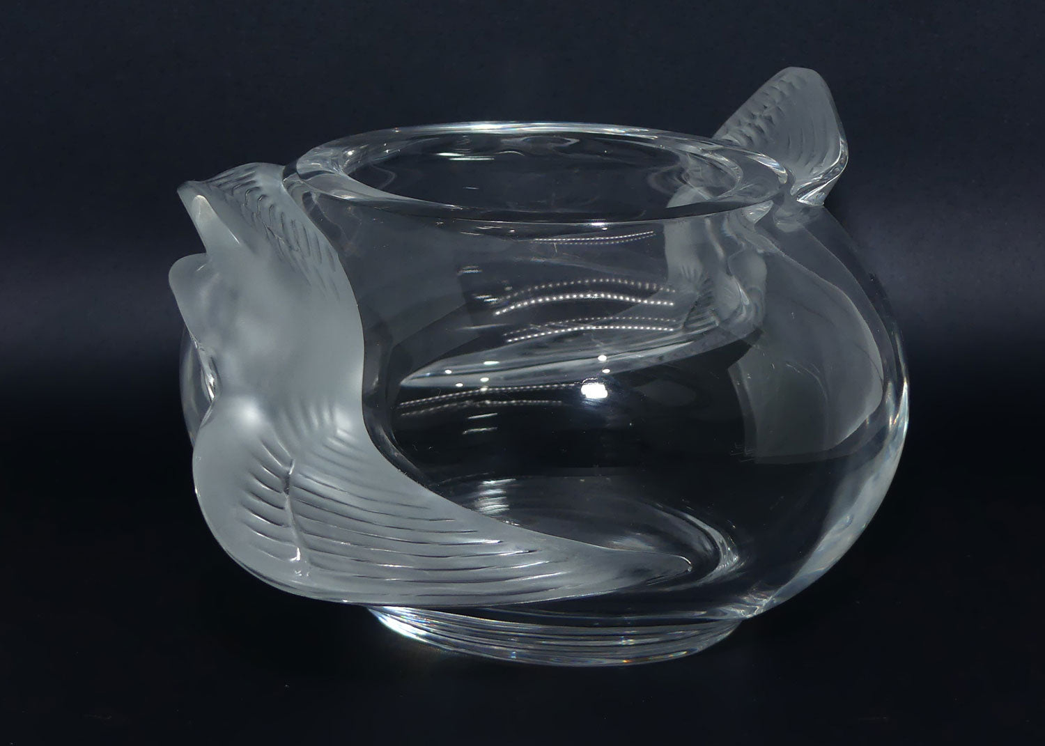 Lalique France Crystal Adelaide Dove bowl