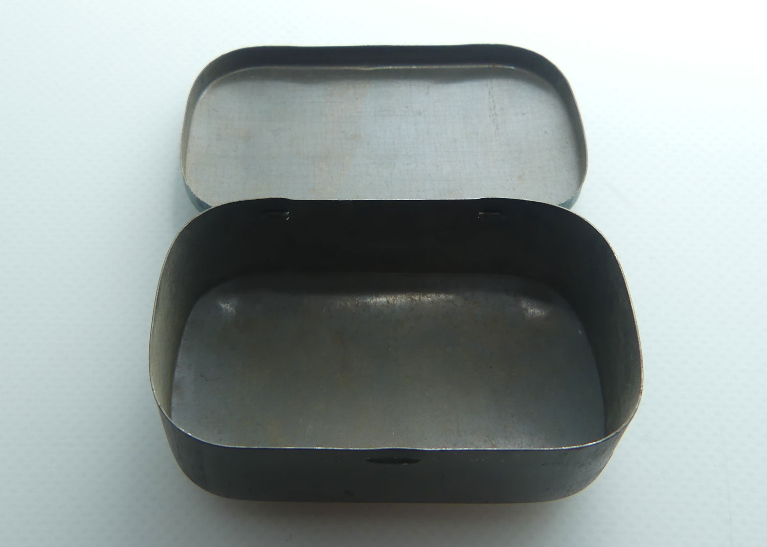 Allenburys Glycerine & Blackcurrant Pastilles tin