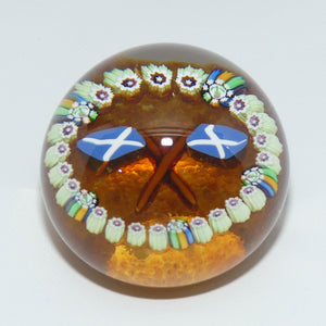 John Deacons Scotland the Brave medium paperweight | Amber