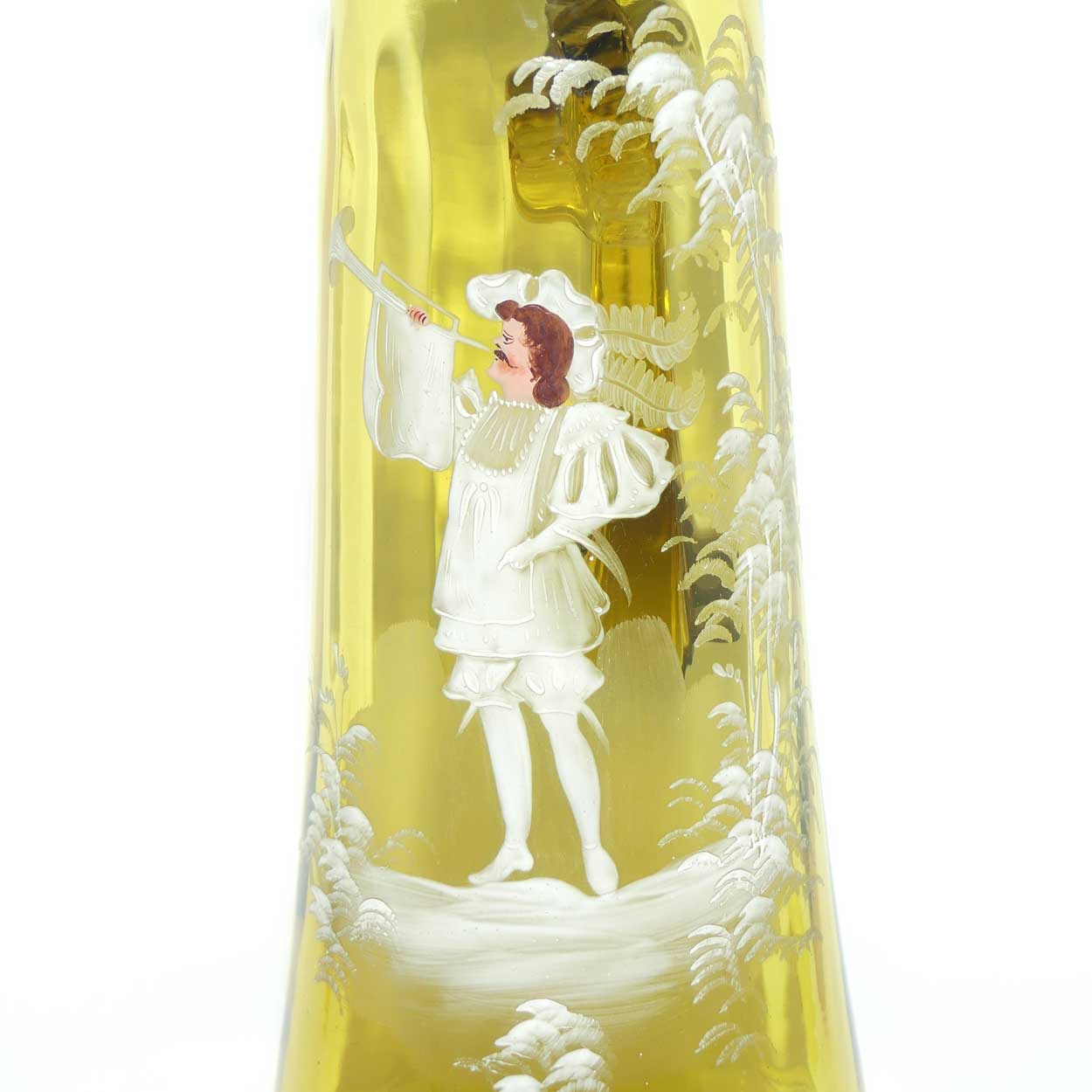 Very large Amber glass Mary Gregory Stein  | Cavalier sounding Horn | minor fault