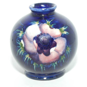 WalteWalter Moorcroft Anemone (Blue) 41/3 vase