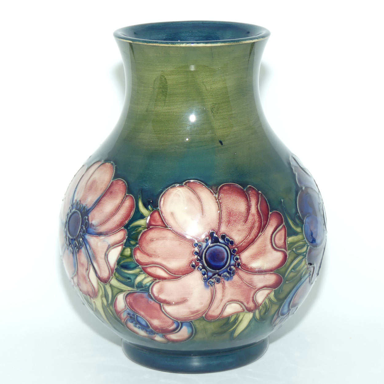 Walter Moorcroft Anemone (Green) 869/9 vase