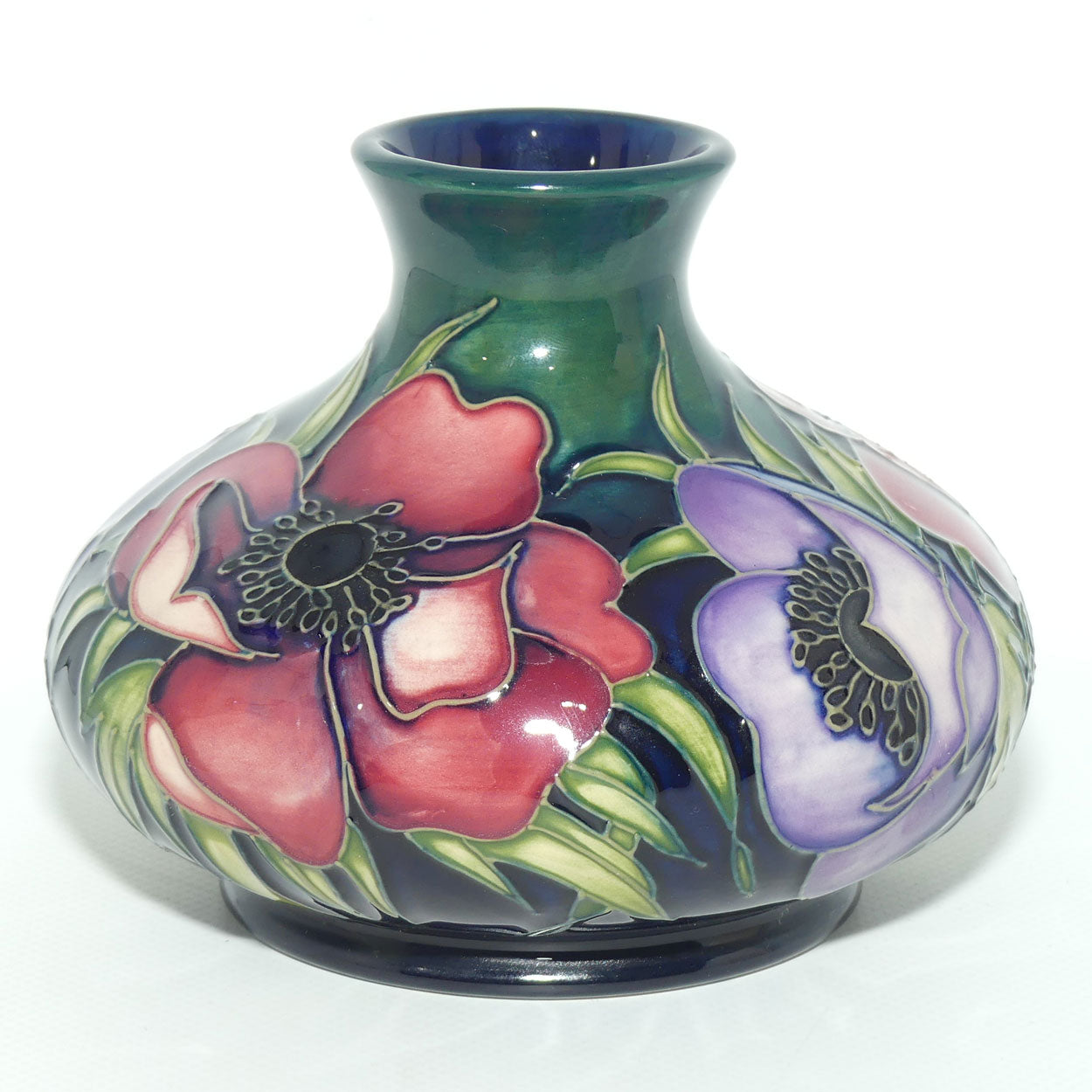 Moorcroft Anemone Tribute 32/5 vase