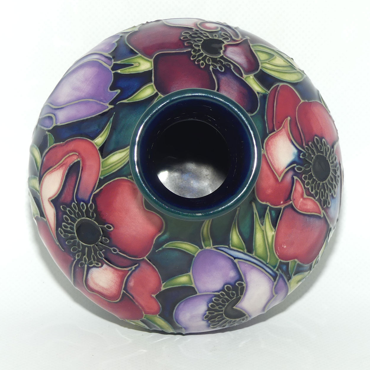 Moorcroft Anemone Tribute 32/5 vase