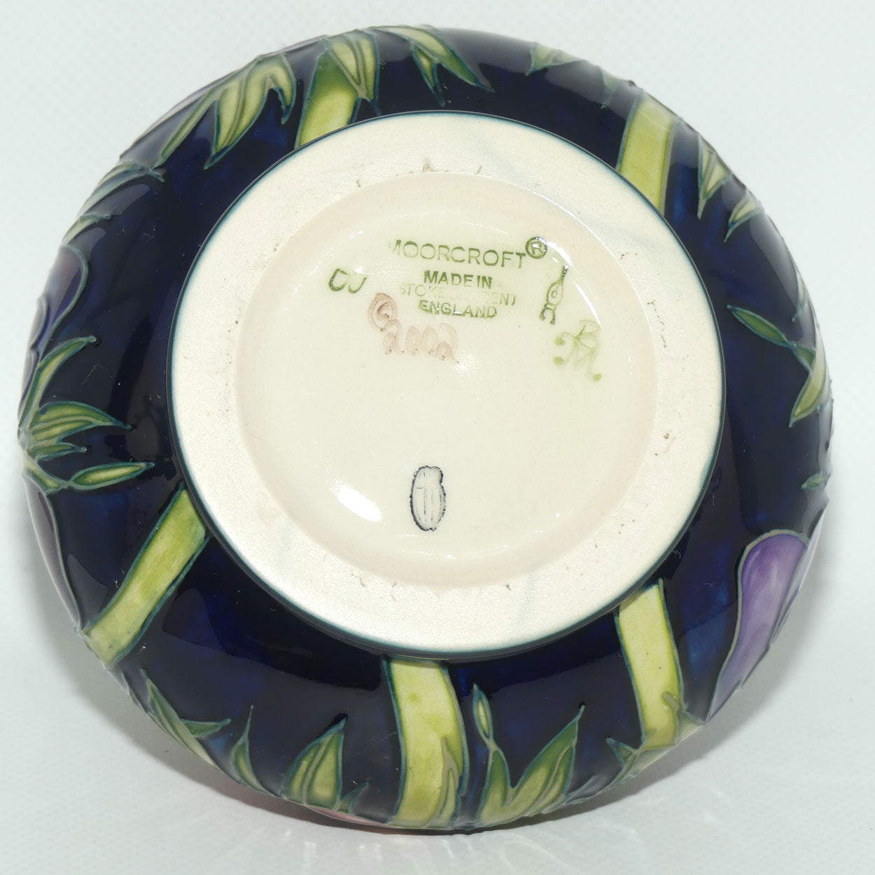 Moorcroft Anemone Tribute 32/5 vase