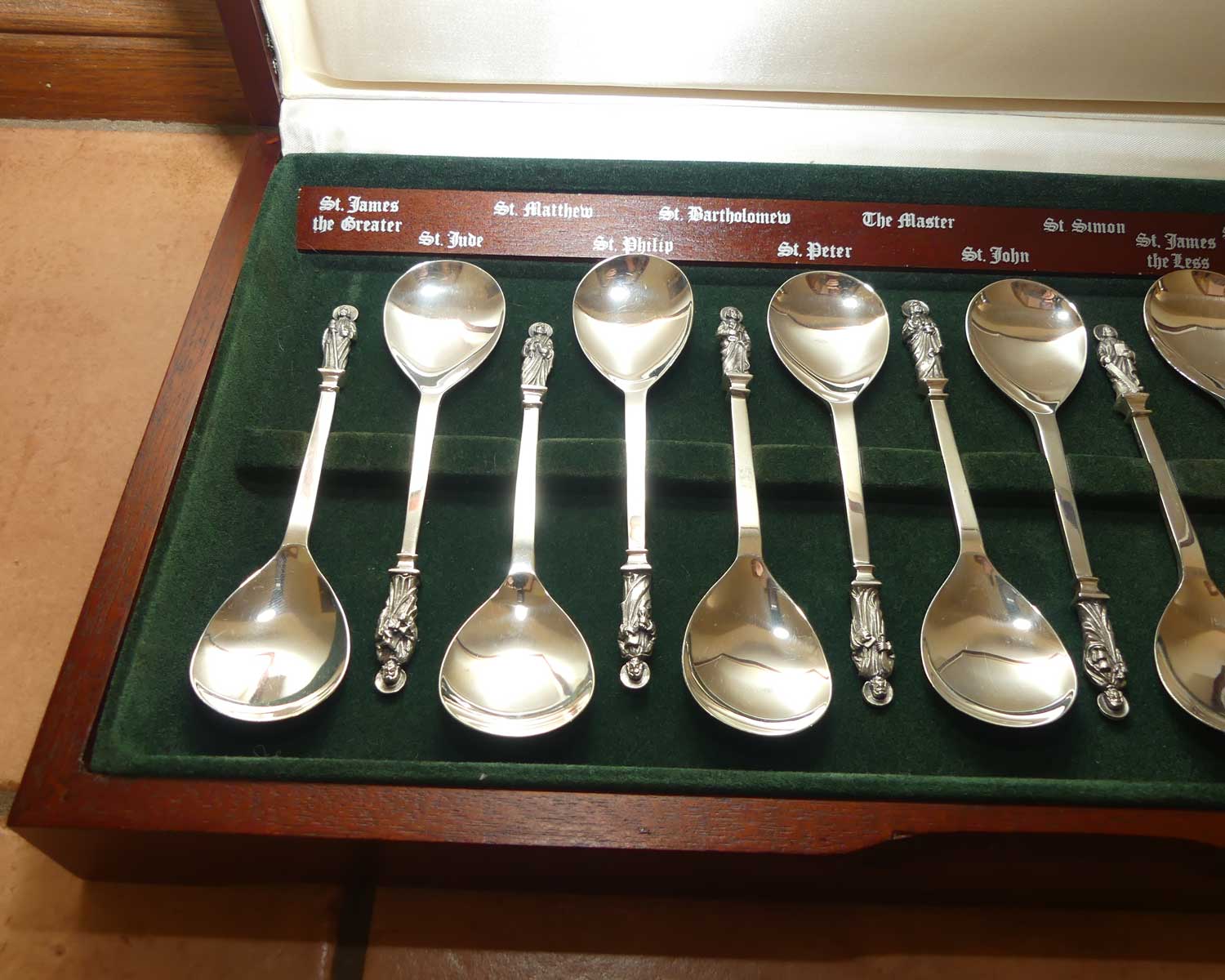 Birmingham Mint | set of 13 Sterling Silver Apostle Spoons in presentation case | Birmingham 1977