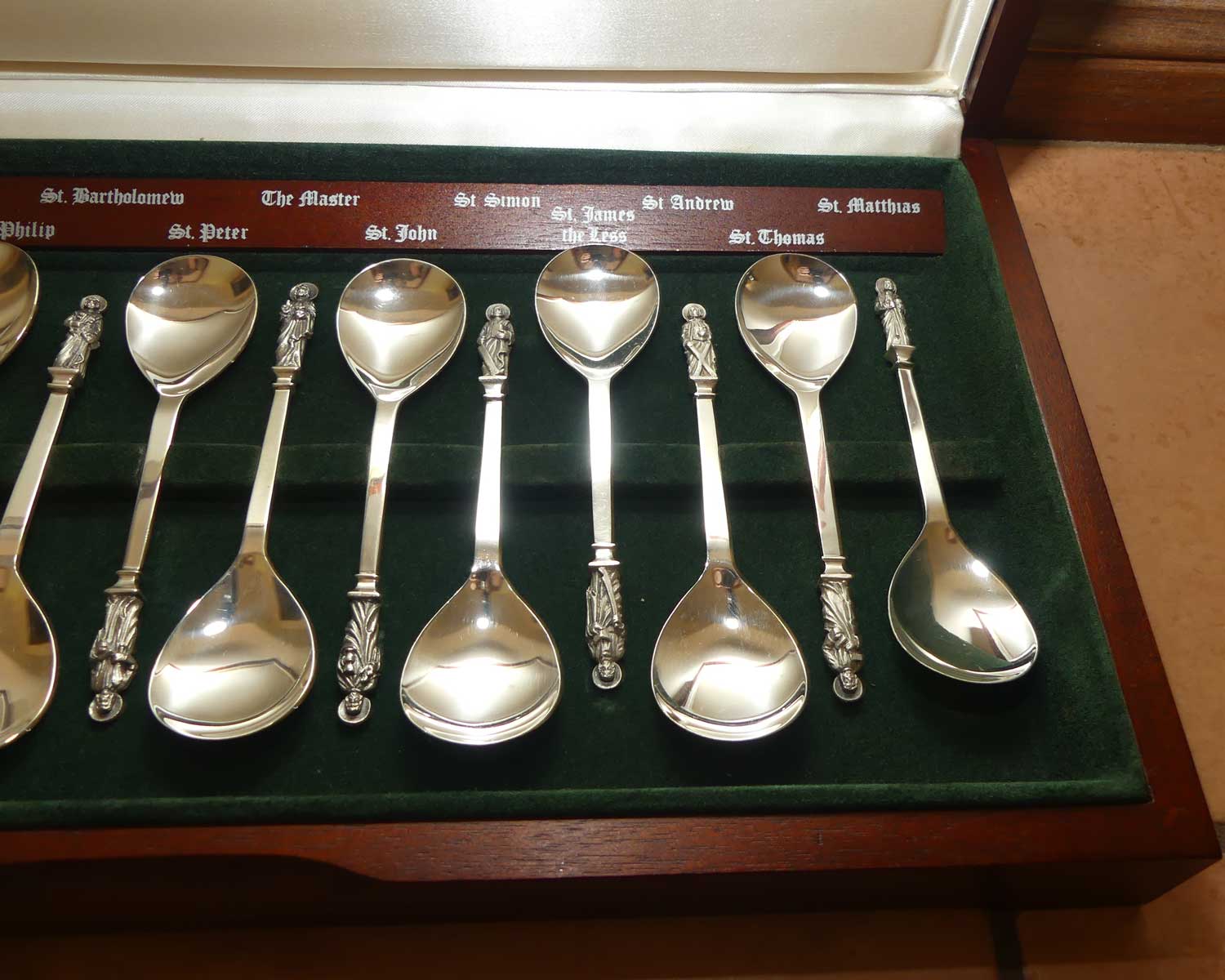 Birmingham Mint | set of 13 Sterling Silver Apostle Spoons in presentation case | Birmingham 1977