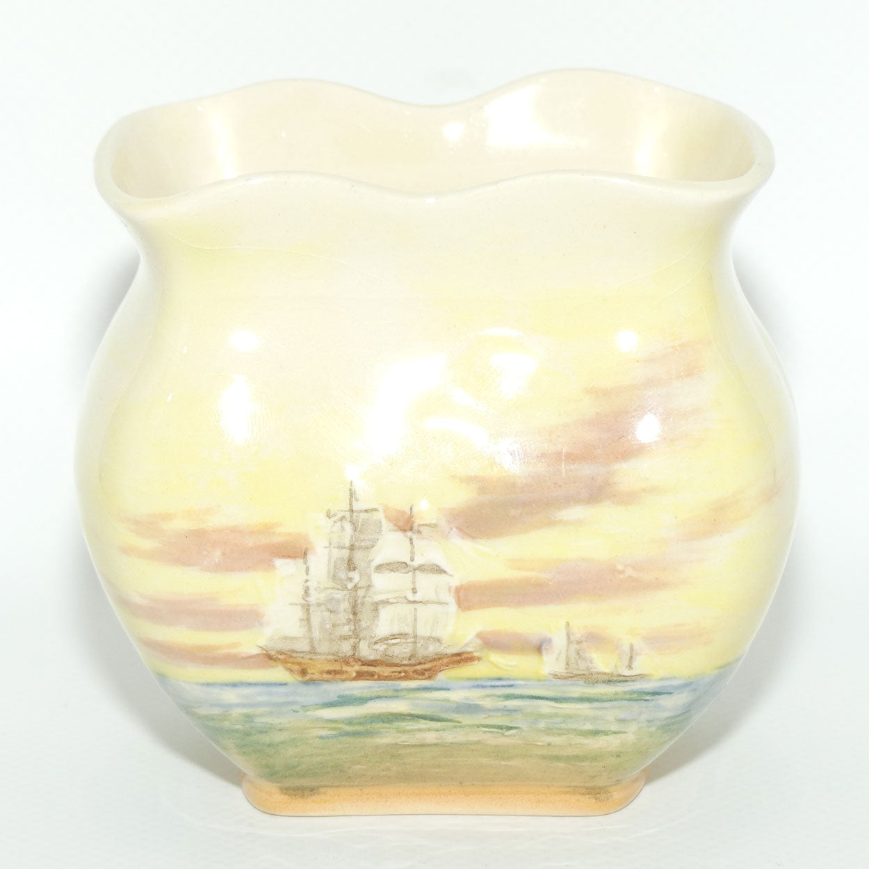 Royal Doulton Famous Ships Ark Royal small vase D5957 | #1