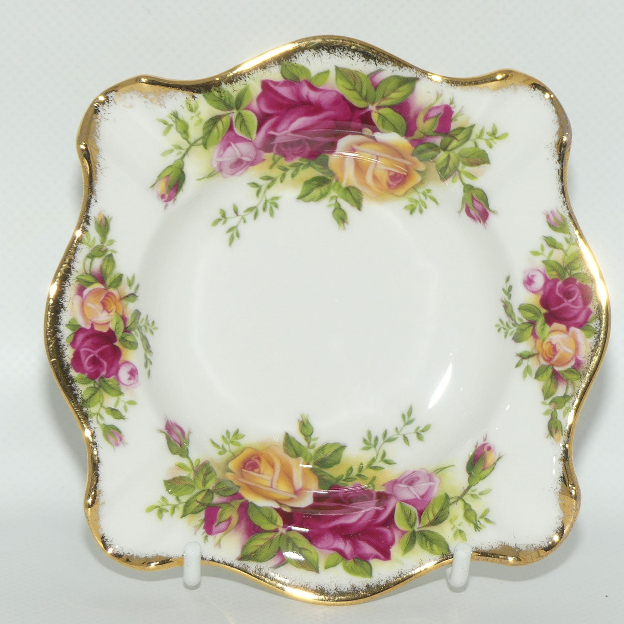 Royal Albert Bone China England Old Country Roses Ash Tray | © 1962 Royal Albert Ltd backstamp