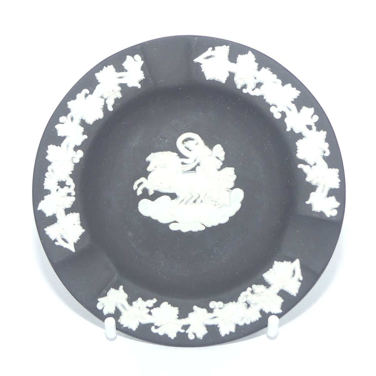 Wedgwood Jasper | White on Black | Aurora ashtray