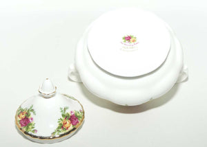 Royal Albert Bone China Old Country Roses lidded sugar and milk jug on tray | © 1962 Royal Albert Ltd backstamp | Asian