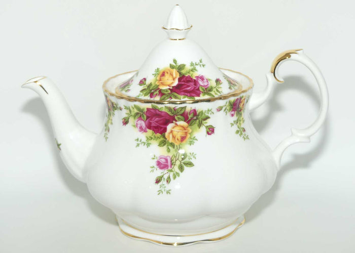 Royal Albert Bone China Old Country Roses tea pot | 1250ml | © 1962 Royal Albert Ltd backstamp | Asian