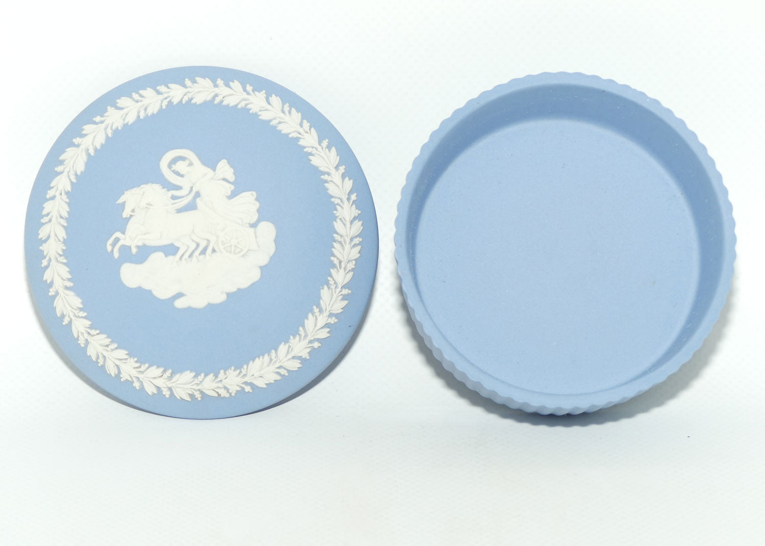 Wedgwood Jasper | White on Pale Blue | Aurora trinket | Ribbed base