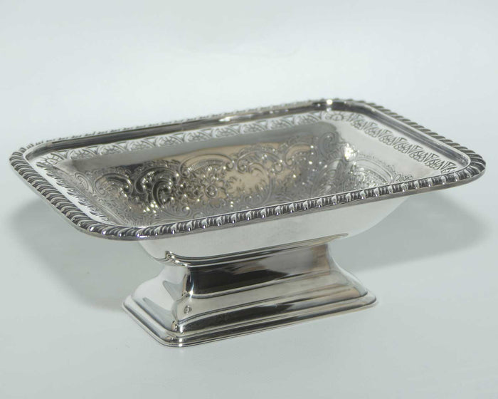 Barker Ellis England fine quality silver plated bonbon dish