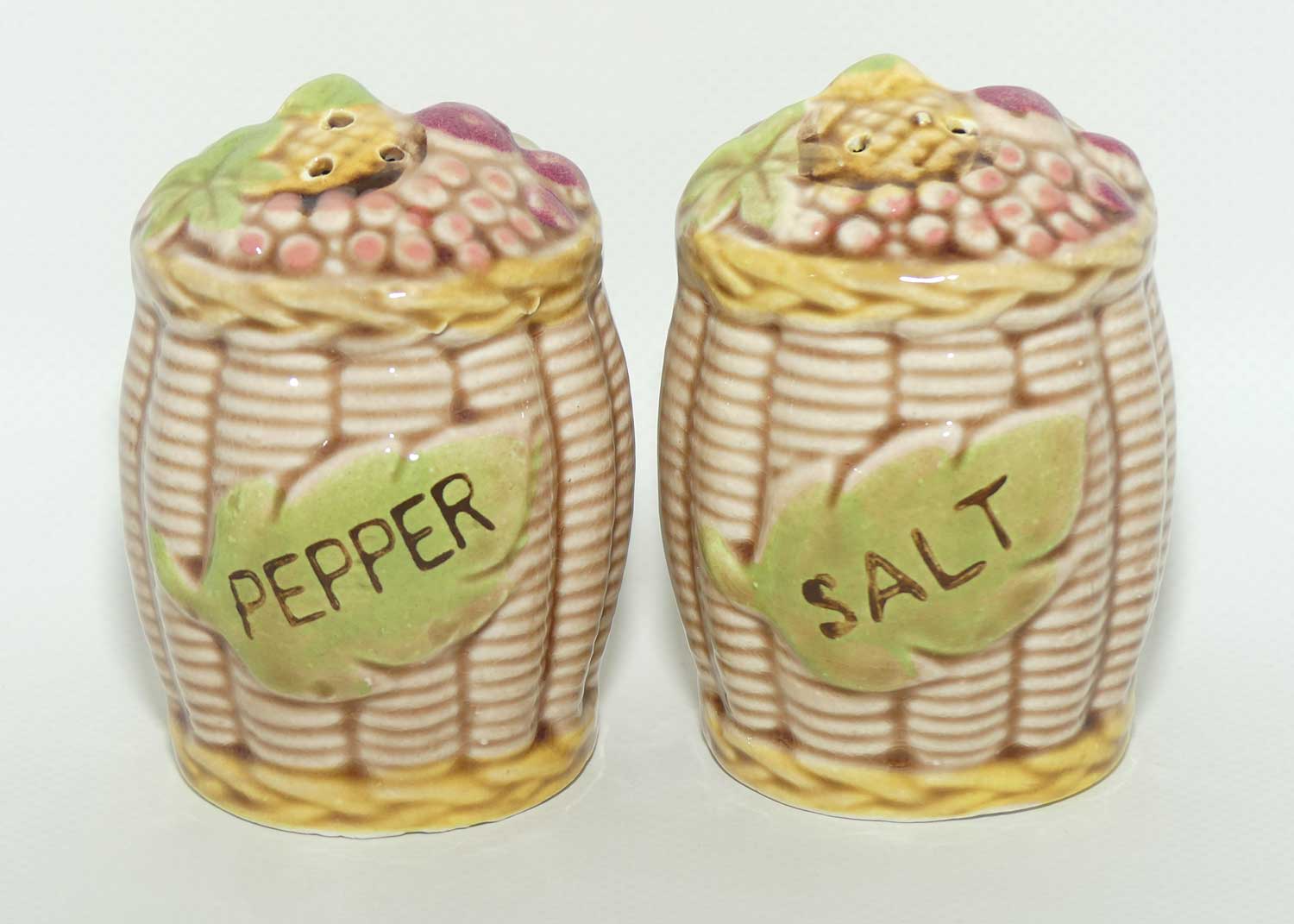 Novelty 1950's Japan Basket of Fruit salt and pepper shakers