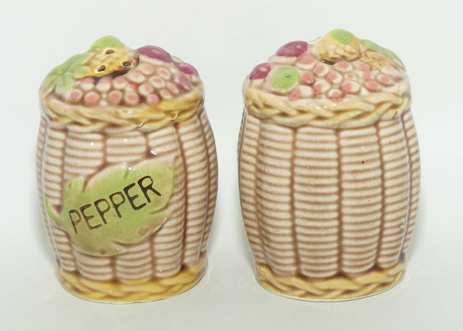 Novelty 1950's Japan Basket of Fruit salt and pepper shakers