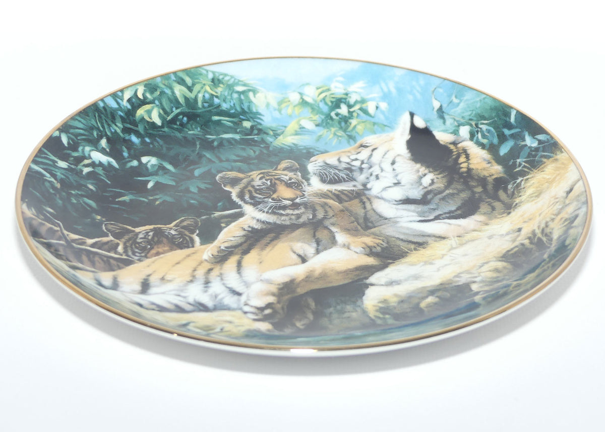 Royal Doulton Big Cats plate by Weberbauer | Basking in the Sun