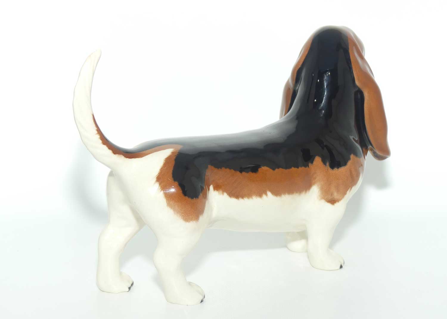 #2045A Beswick Basset Hound Fochno Trinket