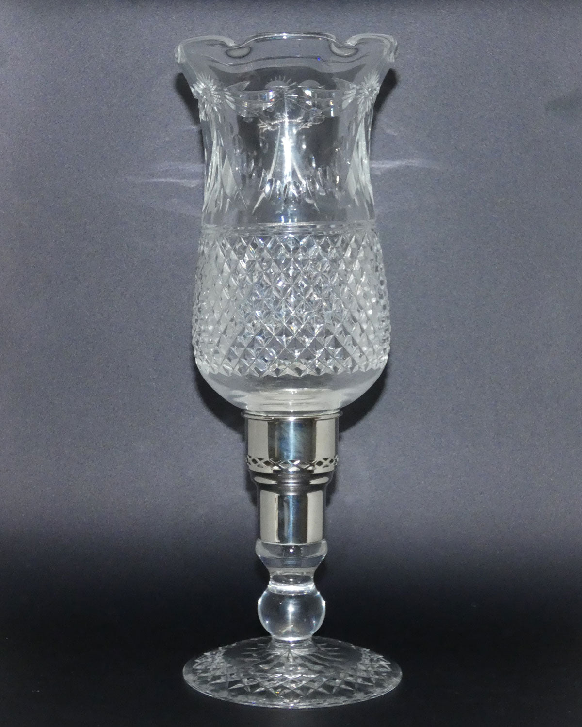 stuart-crystal-england-beaconsfield-pattern-storm-lamp