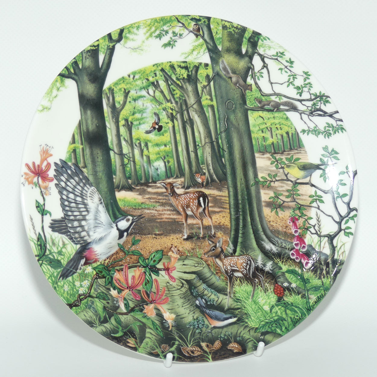 Wedgwood Bone China plate | Colin Newman's Country Panorama #5 | The Beechwood