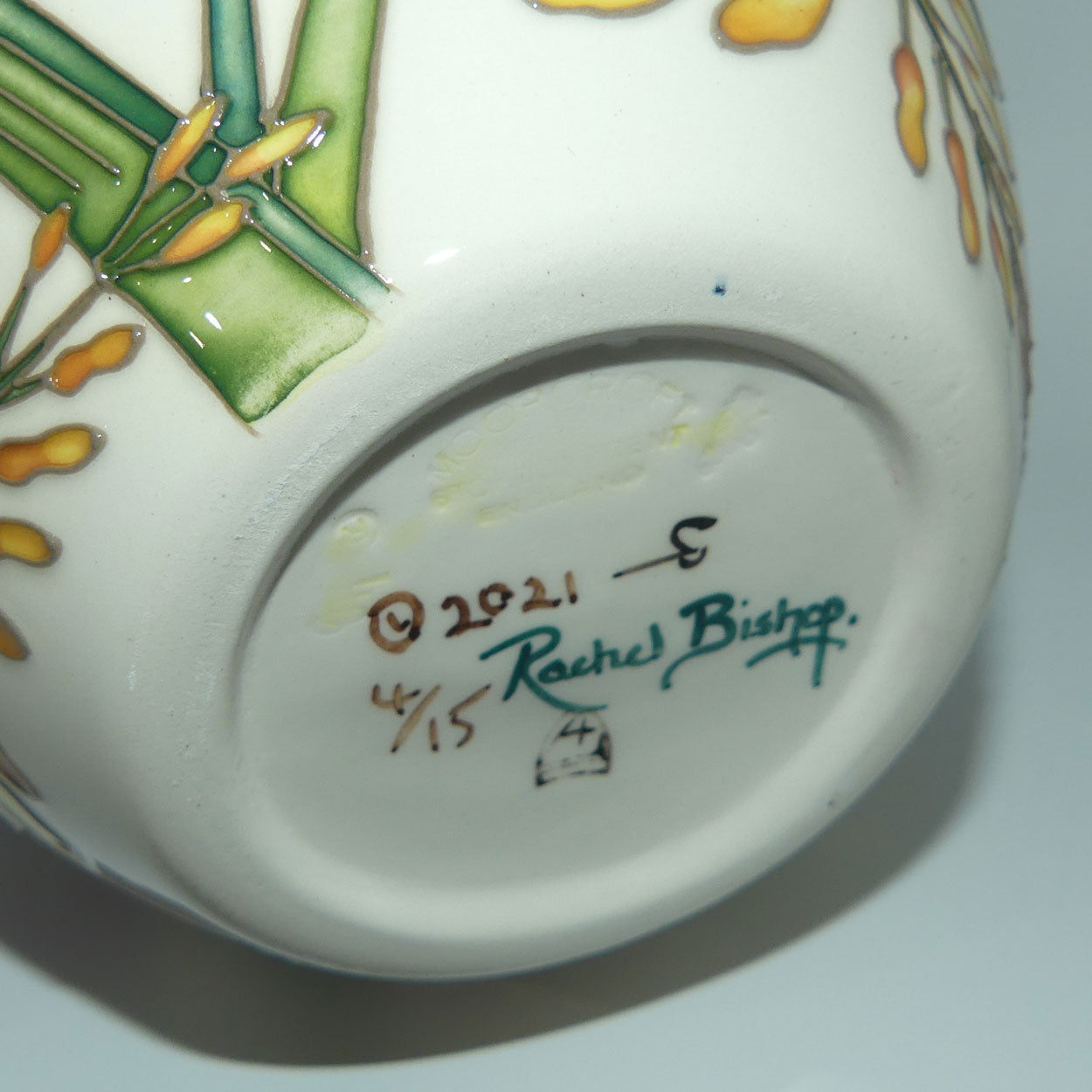 Moorcroft Bees Delight vase | Shape 3/8 | LE4/15