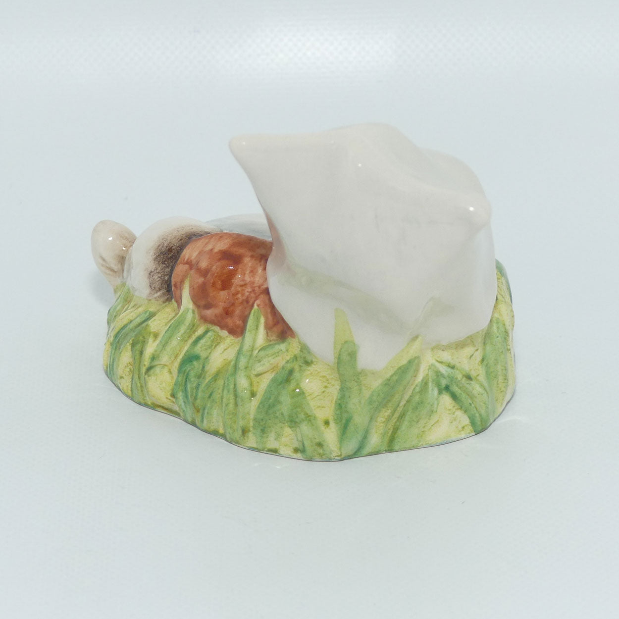 Royal Albert Beatrix Potter Benjamin Wakes Up