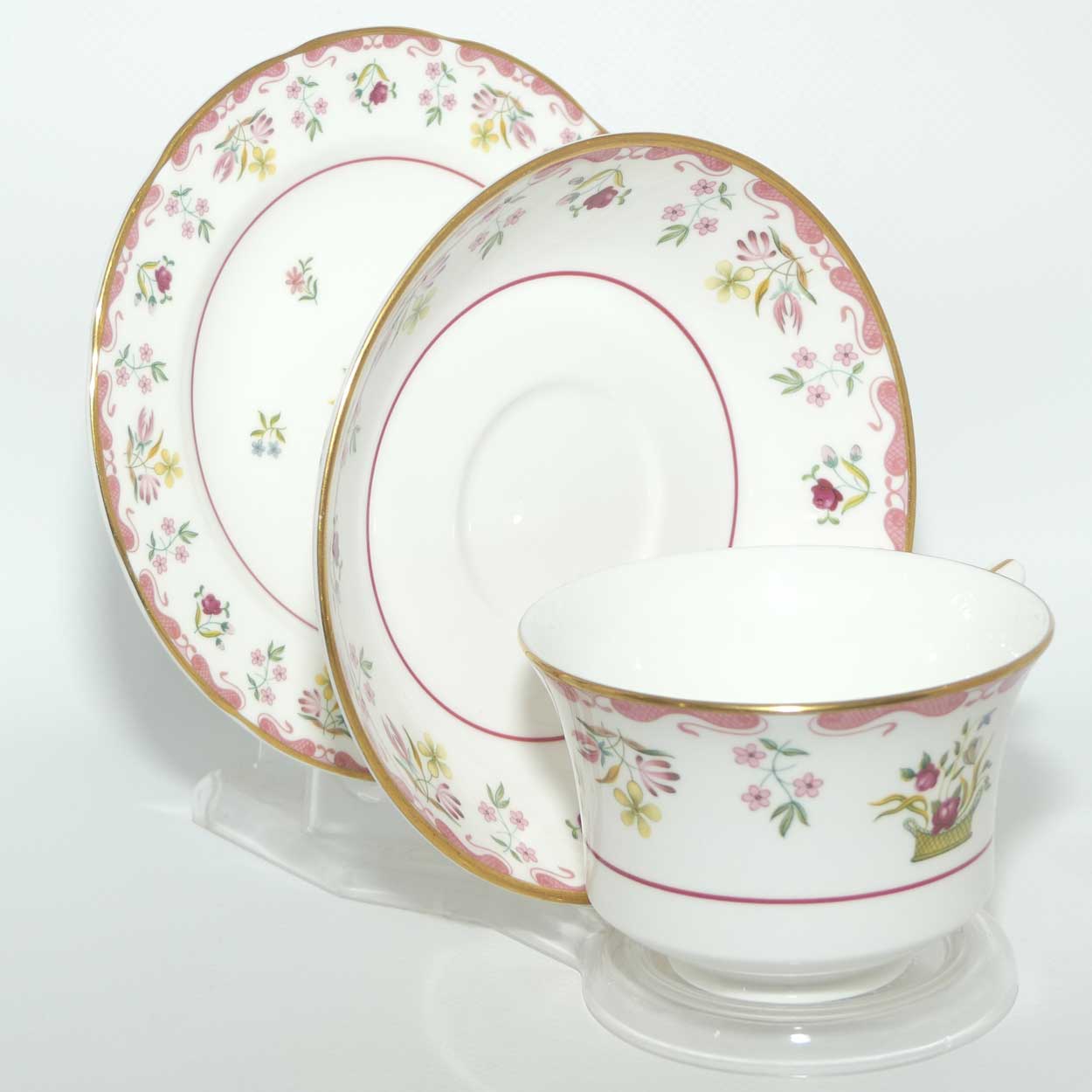 Wedgwood Bone China Bianca Williamsburg R4499 trio