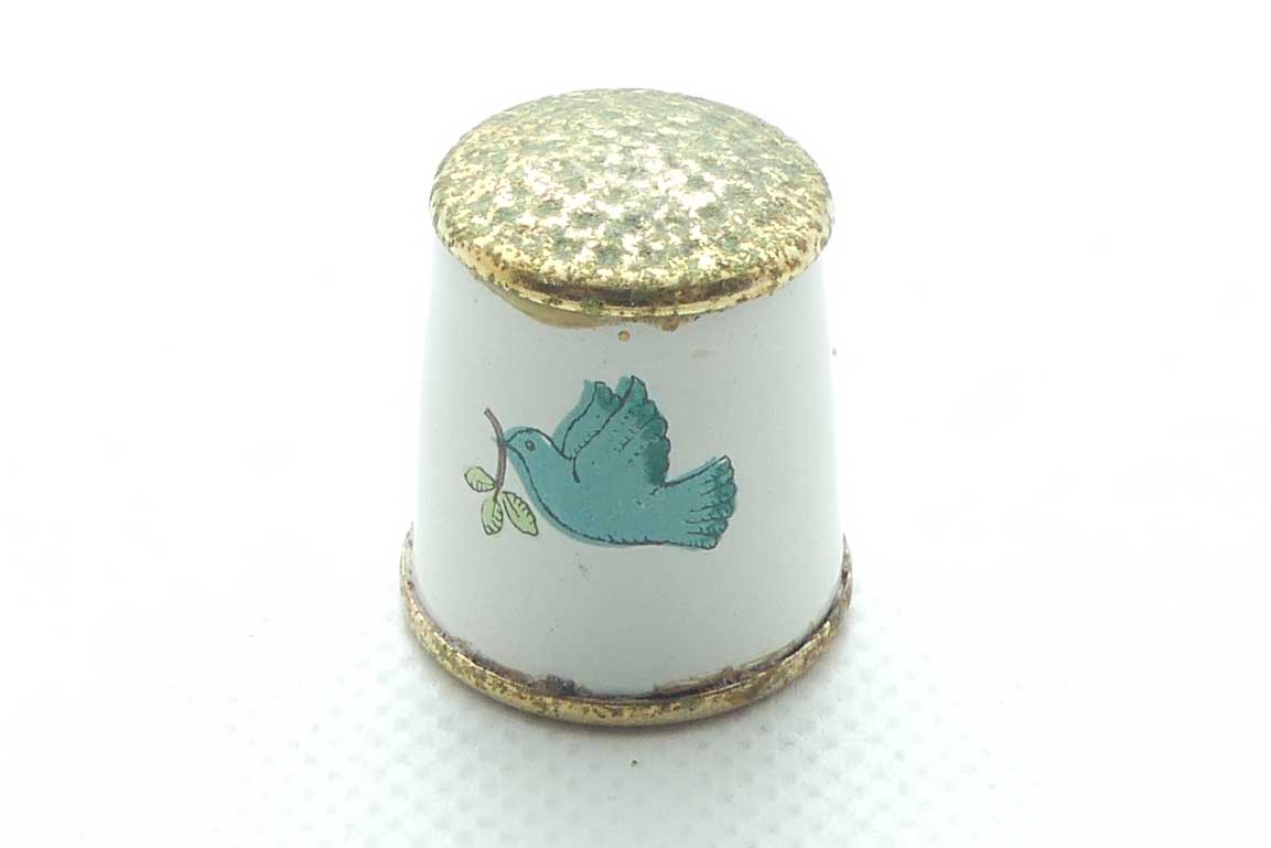 Bilston and Battersea | enamel thimble | Birds motif