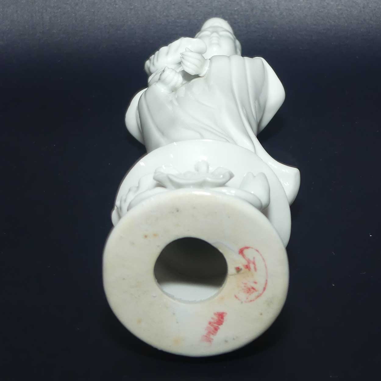 Mid 20th Century Chinese Blanc de Chine Guanyin