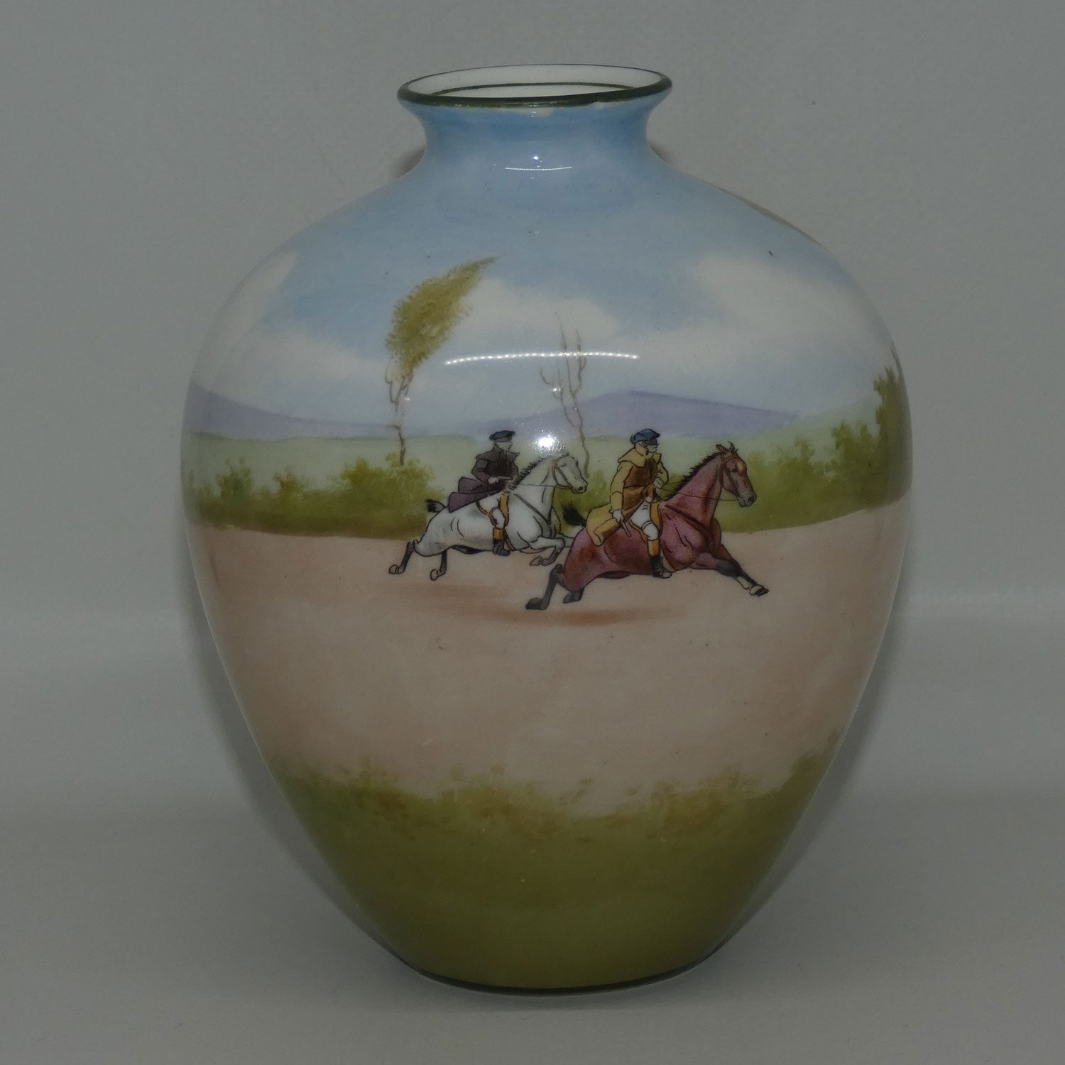 royal-doulton-coaching-days-blue-sky-variation-red-door-bulbous-vase-2