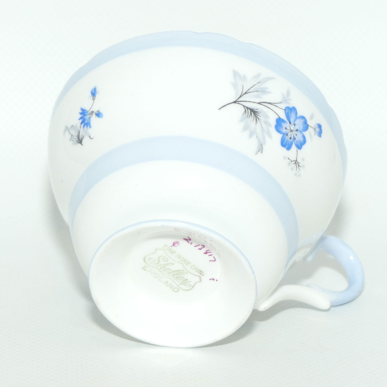 Shelley Henley Shape Blue Charm trio | Pattern 13817
