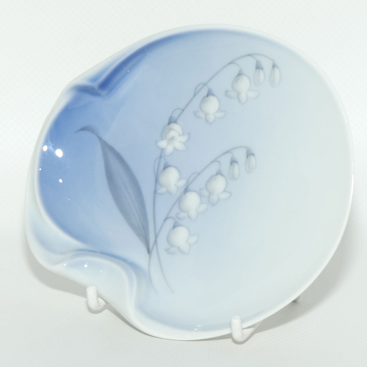 Bing and Grondahl Lily of the Valley figured tray | Convalla | #1288