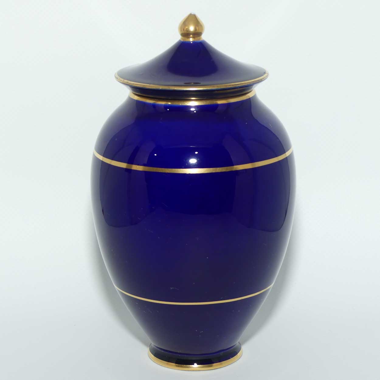 Crown Devon Fieldings Blue Lustre lidded urn with gilt trim