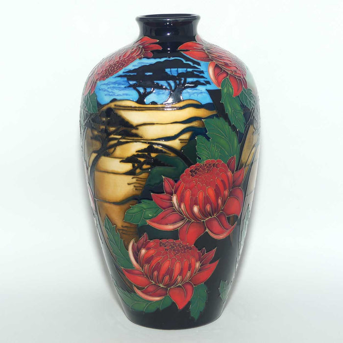 Moorcroft Blue Mountains Waratah vase | Shape 25/9 | TRIAL 15.3.2012