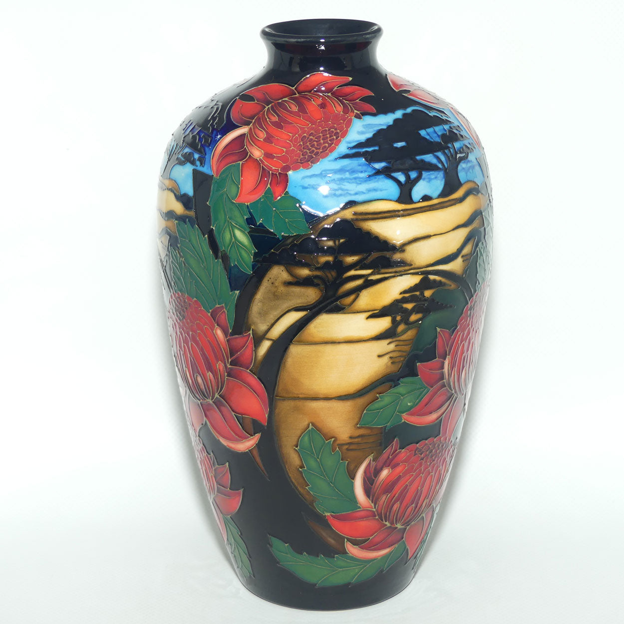 Moorcroft Blue Mountains Waratah vase | Shape 25/9 | TRIAL 15.3.2012 | #1