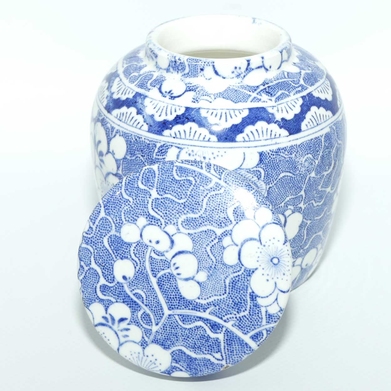 Maling Blue and White small tea caddy | ginger jar