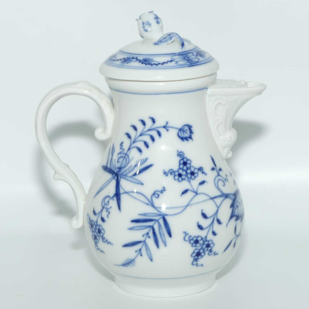 Meissen Blue Onion | Zwiebelmuster hot water pot or coffee pot | 16.5cm