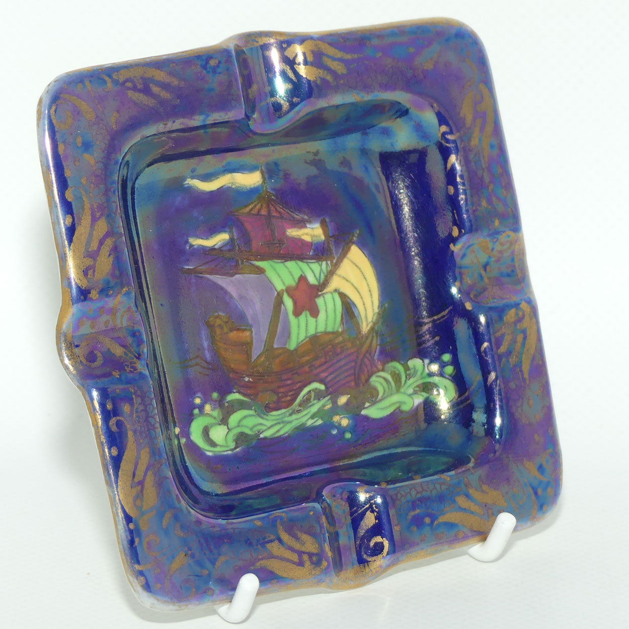 Maling ashtray | Lustre Galleon