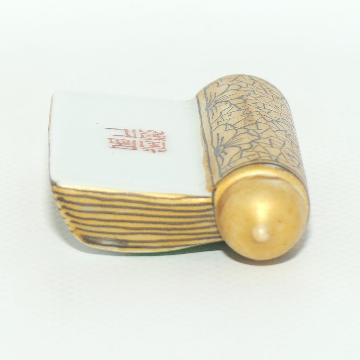 Erotica theme Book Shape Snuff Bottle | Explicit Couple Fornicating in Tree