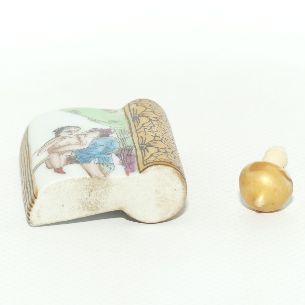 Erotica theme Book Shape Snuff Bottle | Explicit Couple Fornicating in Tree