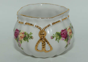 Royal Albert Old Country Roses gilt cord bow pot