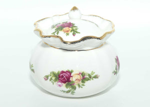 Royal Albert Bone China Old Country Roses Bow Pot | © 1962 Royal Albert Ltd backstamp | Asian