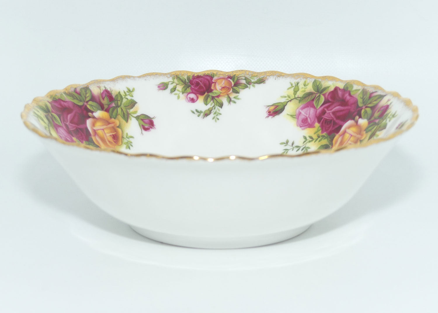 Royal Albert Bone China England Old Country Roses bowl | 15.5cm | early backstamp
